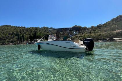 Hyra båt Motorbåt Quicksilver 675 sundeck activ Općina Omiš