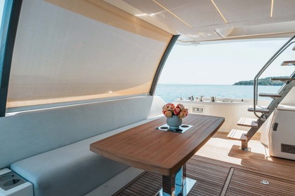 Hyra båt Motorbåt Prestige Prestige 690 Bodrum