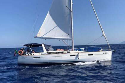 Hyra båt Segelbåt Beneteau Oceanis 45 Reggio Calabria
