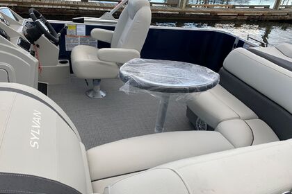 Sylvan Mirage 8520 for rent in Kelowna, BC!