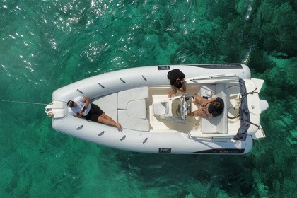 Hyra båt Motorbåt Kardis 5.80 Porto Rotondo