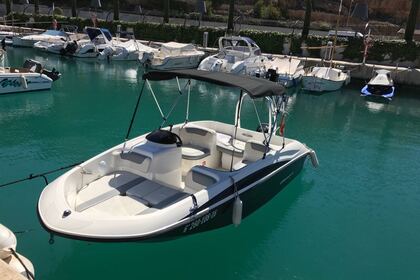Hire Boat without licence  BAYLINER ELEMENT 160 Port Adriano
