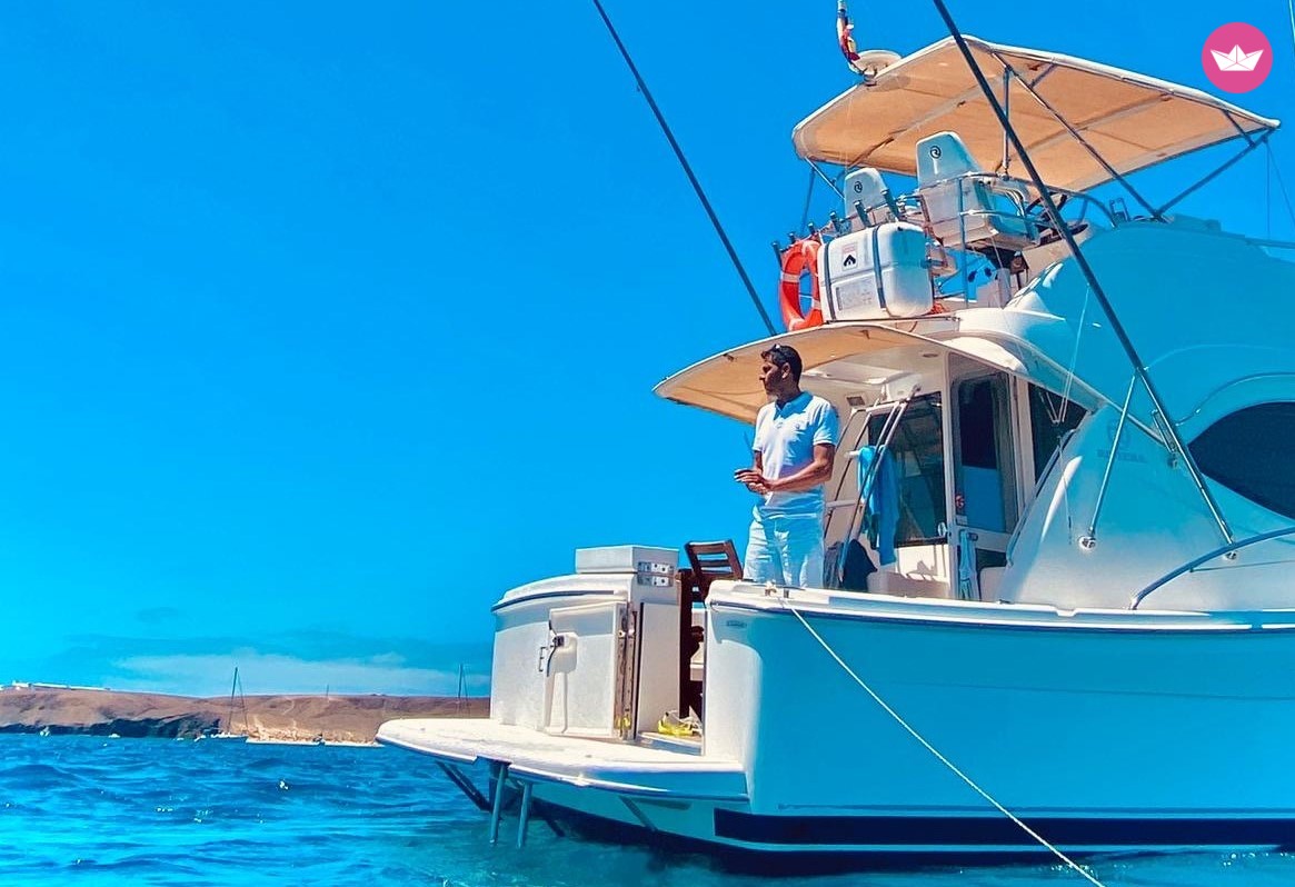 Bateau à moteur Riviera 33 Flybridge 660cv 2