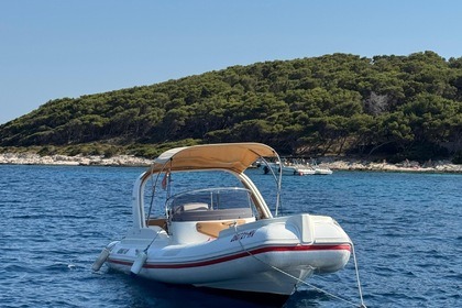 Hire Motorboat AQUAMAX AQUAMAX B23 F Hvar