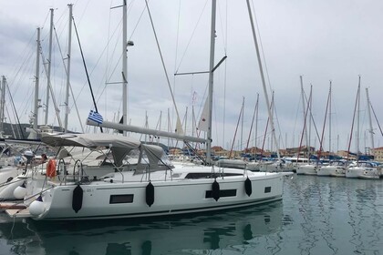 Charter Sailboat Beneteau Oceanis 46.1 Patras