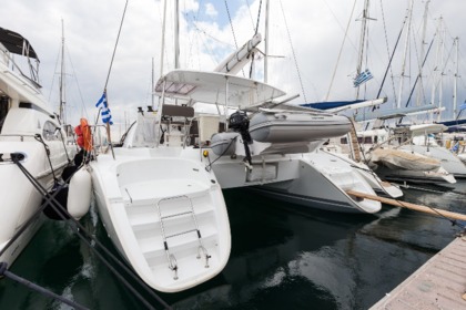 Rental Catamaran LAGOON 380 Alimos
