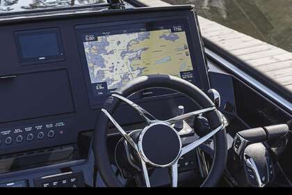 Finnmaster T9 ST – роскошная лодка для вашего отдыха в Хорватии