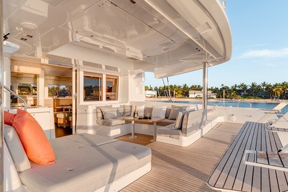Rental Catamaran LAGOON 52 F Olbia