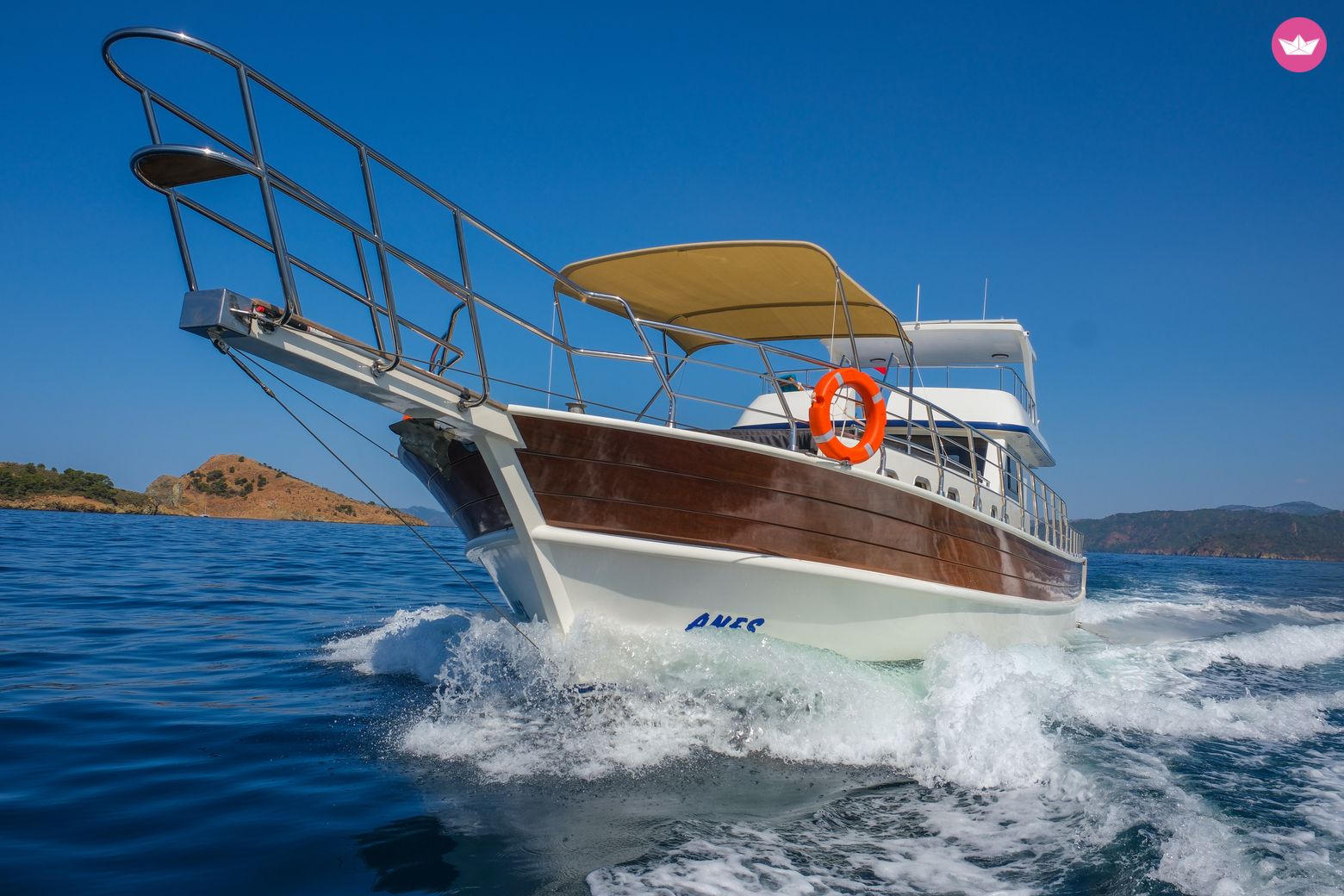 Goélette Luxury custom built gulet with a capacity of 6 people 16m 4