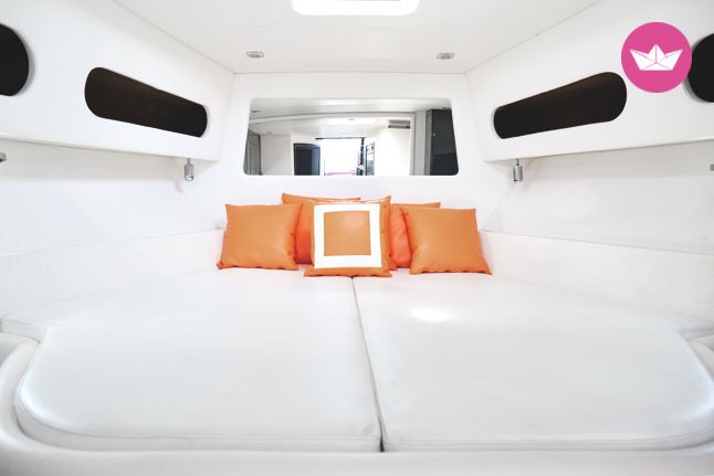 Charter motorboat in Ibiza  