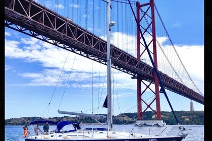 Rental Sailboat Jeanneau Sun Odyssey 45.2 Lisbon