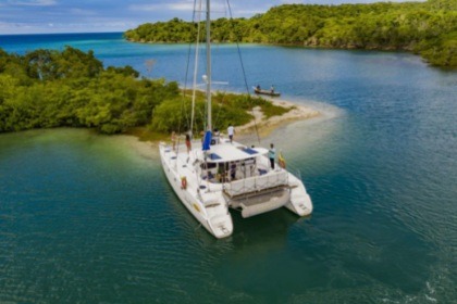 Rental Catamaran Fountaine Pajot Belize 43 Cartagena