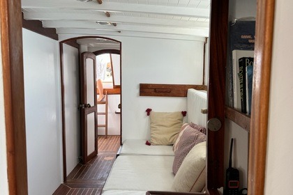 Half day cruises from santorini + lunch