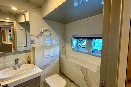 Ultra Luxury gulet with a capacity of 10 people