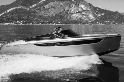 Hire Motorboat Cranchi Cranchi E26 Nice
