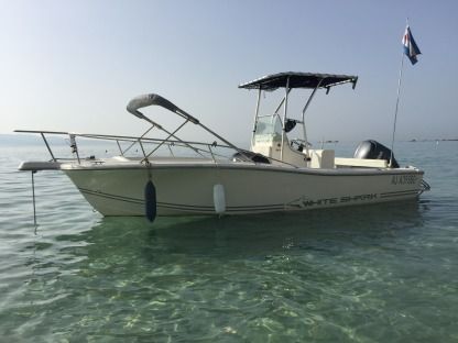 Charter Motorboat Omc Kelt White Shark 7 Mètres Ajaccio