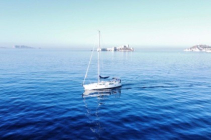 Rent Beneteau Oceanis 41
