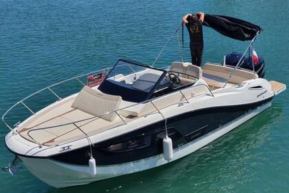 Quicksilver 875 Motor Yacht in Antibes, France