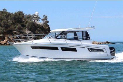 Charter Motorboat JEANNEAU MERRY FISHER 855 Capbreton