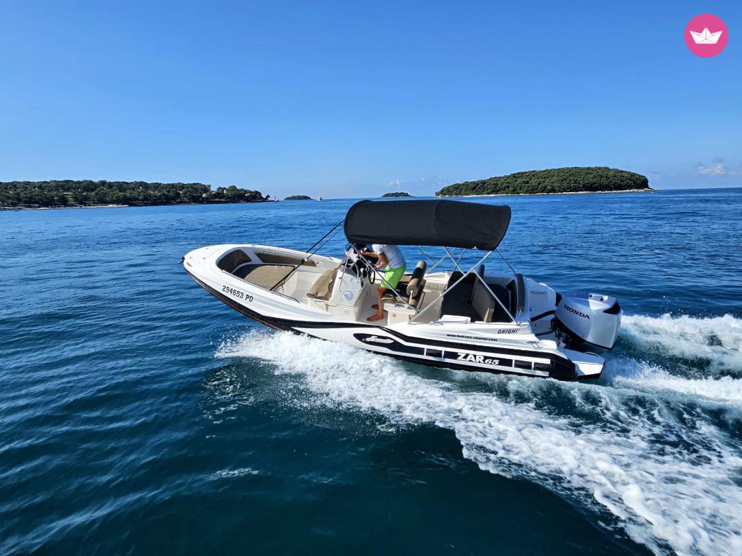Semi-rigide Zar Formenti Zar 650 Suite 150cv