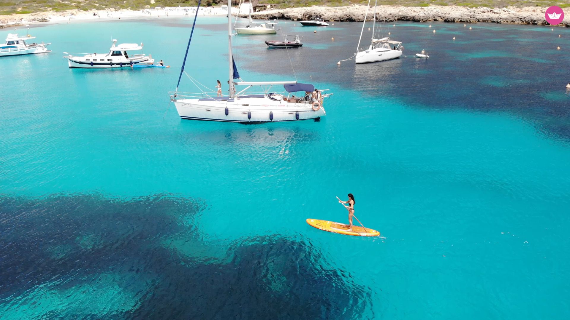 Hire Bavaria 42 Cruiser