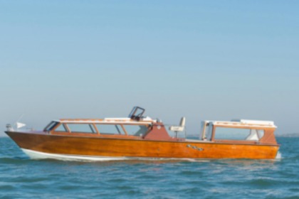 Charter Motorboat Barca di lusso in legno Grand Water Limousine Venice