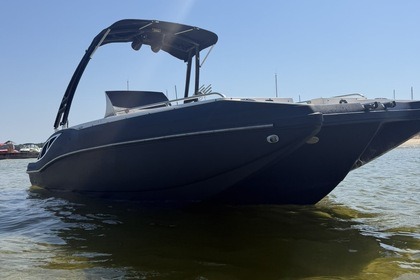 Verhuur Motorboot V8 Starcraft 270cv V8 Starcraft 270cv Biscarrosse