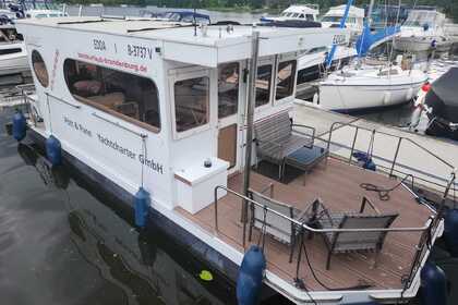 Hyra båt Husbåt Hausboot Rollyboot Wildau