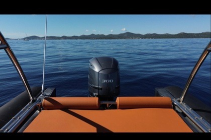 Noleggio Gommone Sillinger 900xl Umago