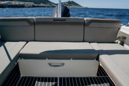 Aluguel Lancha Quicksilver Activ 755 Sundeck Marselha