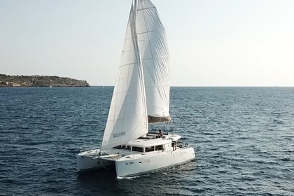 Rental Catamaran LAGOON 450 (3+1) Ibiza