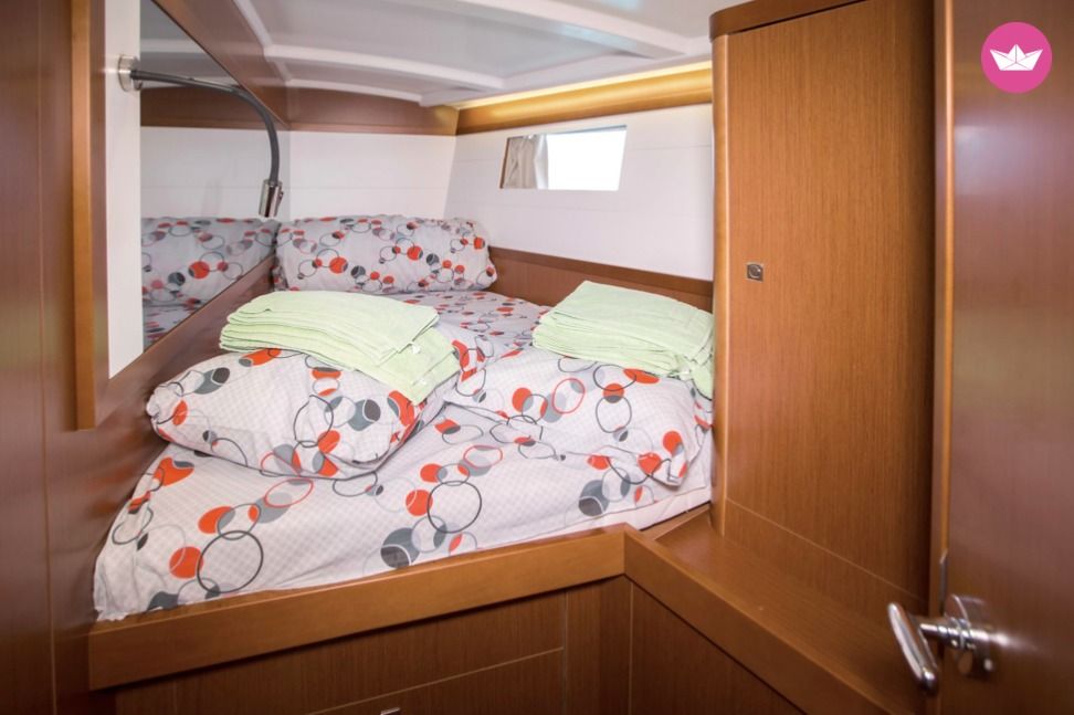 Sailboat Beneteau Oceanis 48 (4 Cabins) for hire