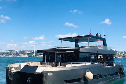 Luxury Power Catamaran for Rent