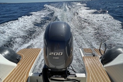 Rental RIB Capelli Capelli Tempest 700 Juan les Pins