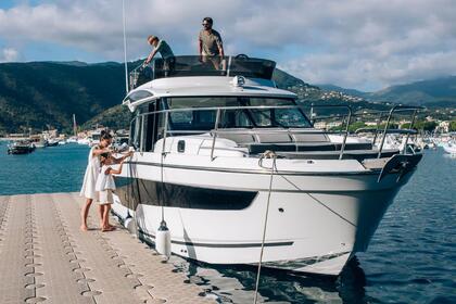 Hyra båt Motorbåt Jeanneau Merry Fisher 1095 Cannes