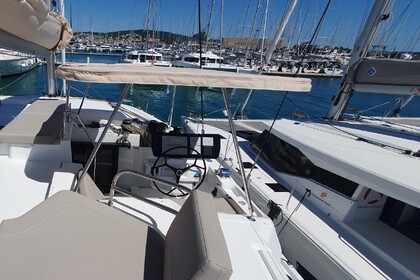 Noleggio Catamarano Fountaine Pajot Fountaine Pajot FP 44 Quatuor - 4 + 2 cab. Trogir