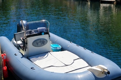 Hyra båt RIB-båt Zodiac Medline Marseille
