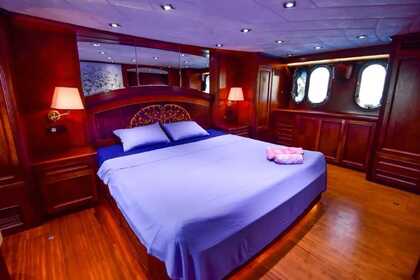 Luxury yacht charter Bodrum