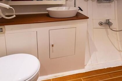 Comfortable charter yacht in the Bosphorus