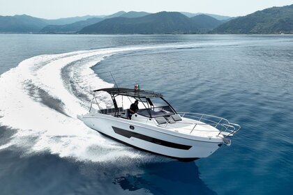 Charter Motorboat Saver Wa Taormina