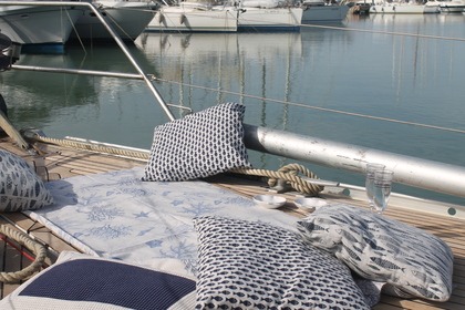 Bizzosa sail experiences