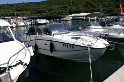 Quicksilver Activ 755 SunDeck with 300 HP