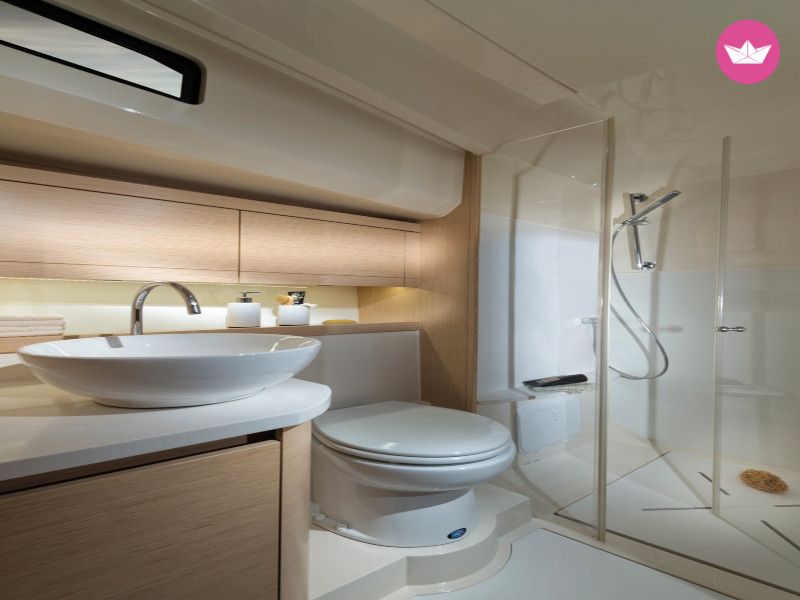 Charter Motorboat Greenline 39 Zadar