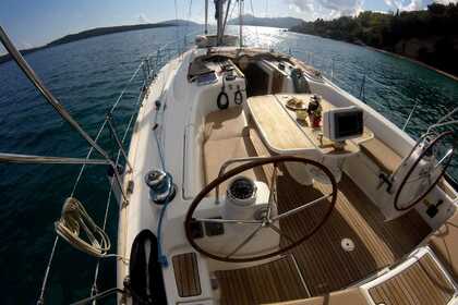 Beneteau Oceanis 43 in Lefkada