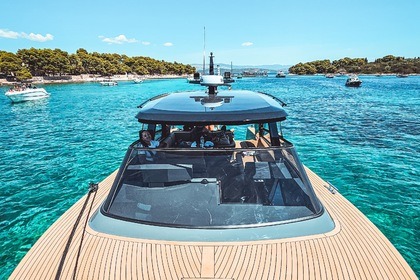 Motorboat Colnago 38 Cabin