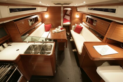 Dufour 34 E Performance