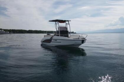 Hire Motorboat SPBI SAS-EX.BJ Technologie FLYER 5.5 SPACEDECK Yvoire