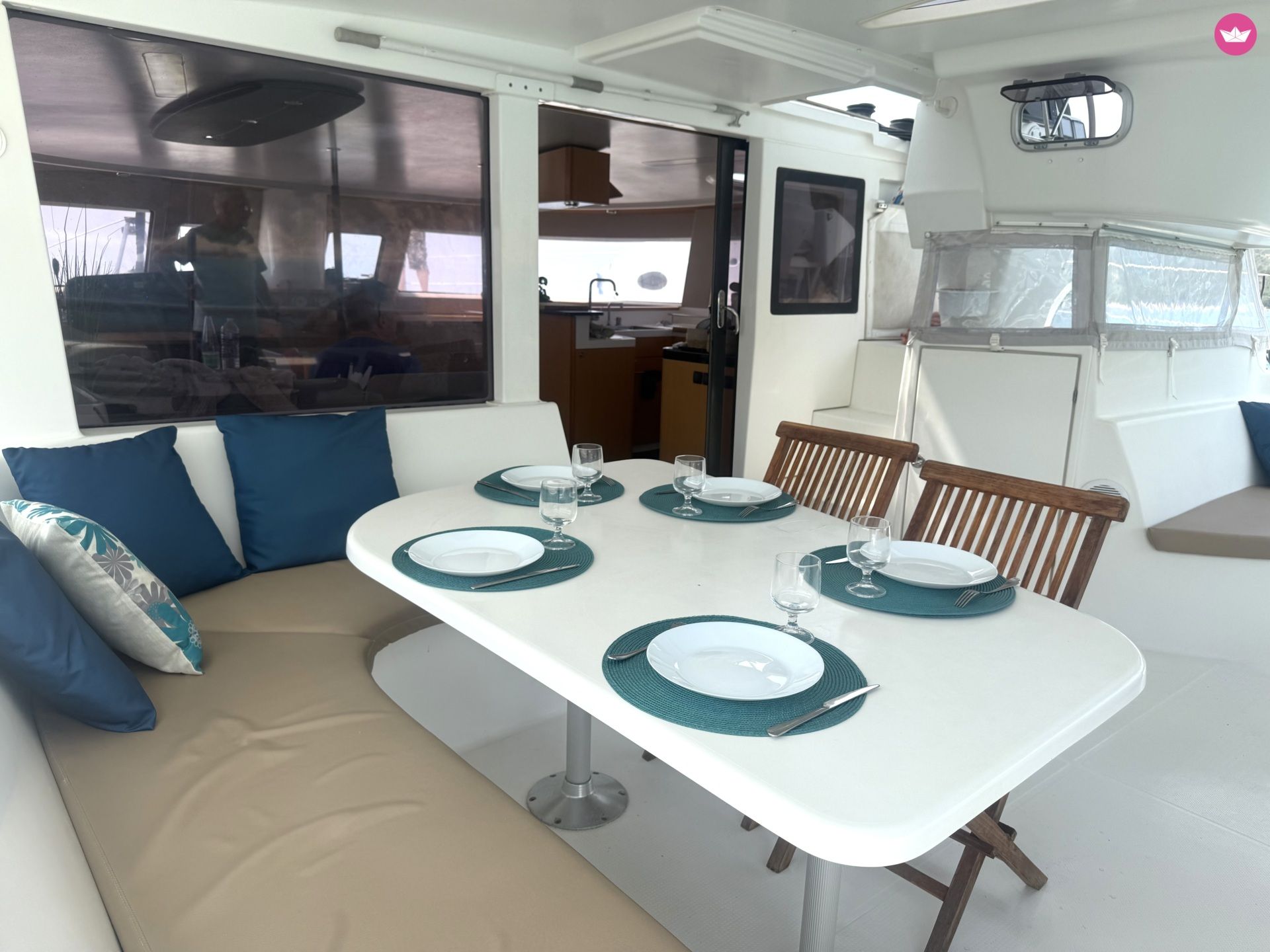 Catamaran Fountaine Pajot Salina 48 Evolution 14.3m 7