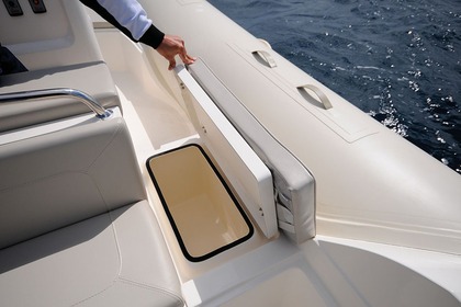 Semi rigide capelli tempest 8 mètres