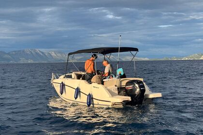 Quicksilver Activ 555 Cabin